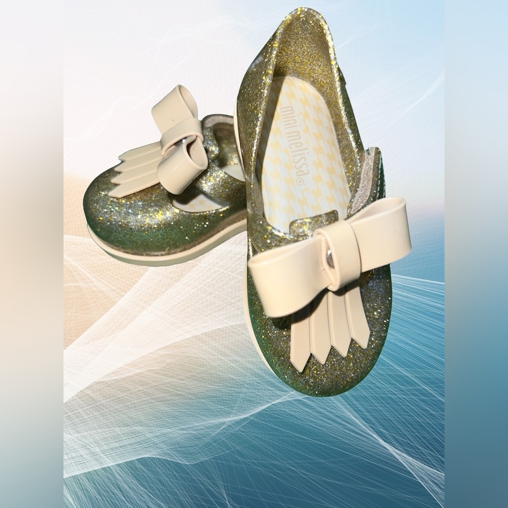 Mini Melissa Gold Glitter Mary Jane’s size 6